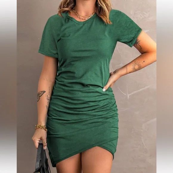 green emerald velvet dress TULIP CREPE MAXI DRESS IN GREEN